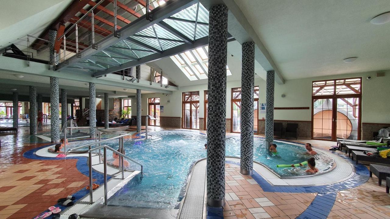 Apartman Aquapark - Hotel Bešeňová מראה חיצוני תמונה